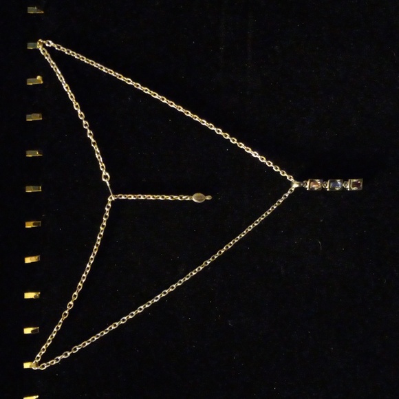 22" circle link Sarah Coventry chain with a Lia Sophia 2" long pendant. - Picture 2 of 5